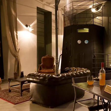 Apartment Surprenantes- Jules Verne *